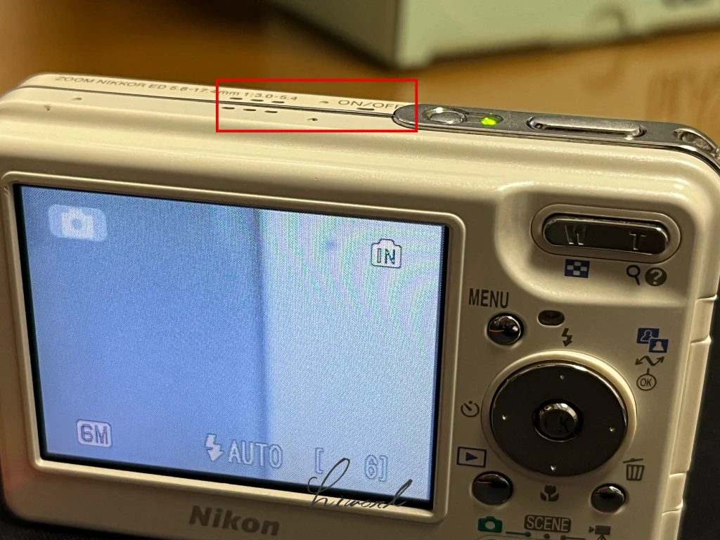 빈티지 디지털 카메라 센서 먼지 제거 사진.
